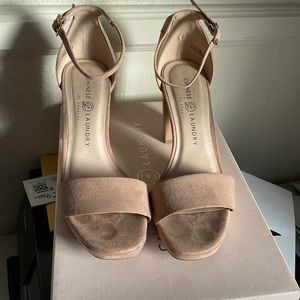Chinese Laundry Teri heels. Nude. US size 7 fits like a 7.5